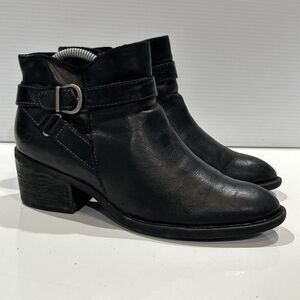 Born Moto Biker Style Comfort Sole Leather Boots Womens 8 M Ankle Zip